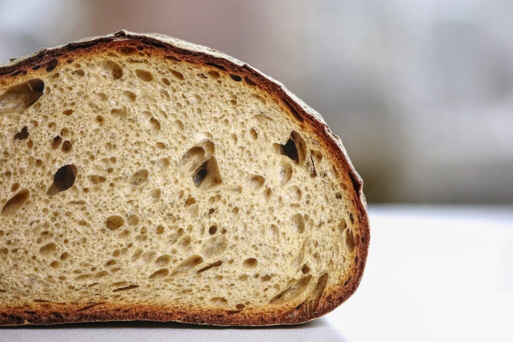 Chléb je v mnoha kulturách základem jídelníčku.