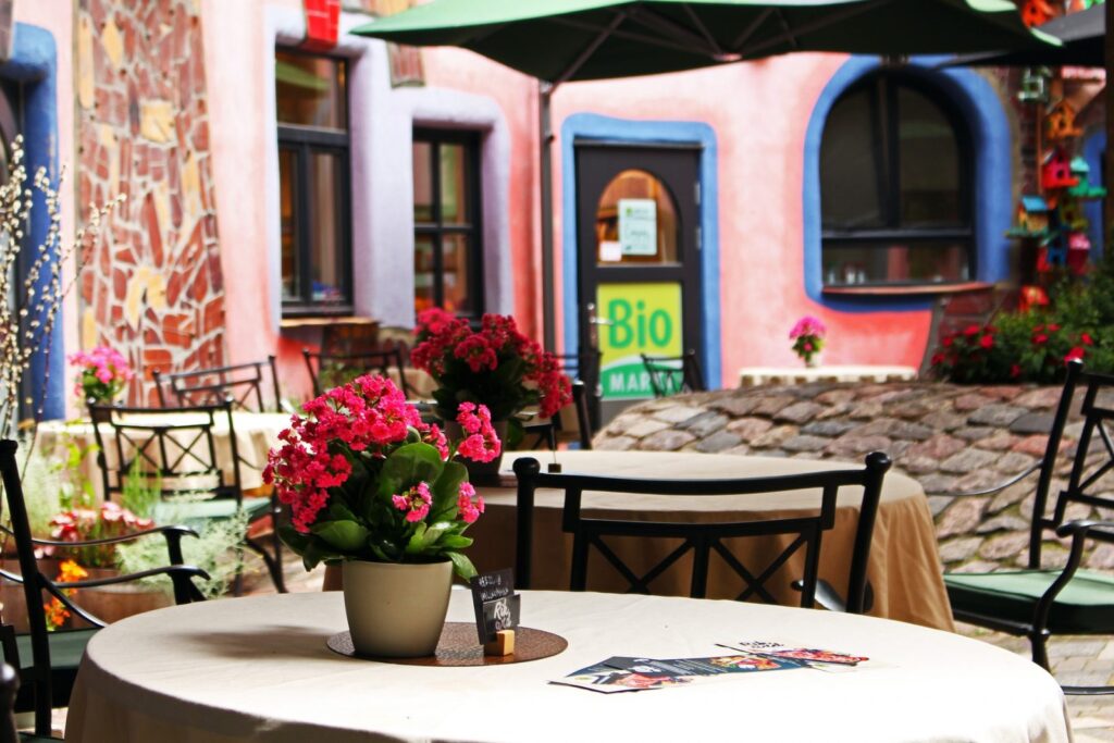 Do soutěže může každý nominovat svou nejoblíbenější veganskou restauraci.